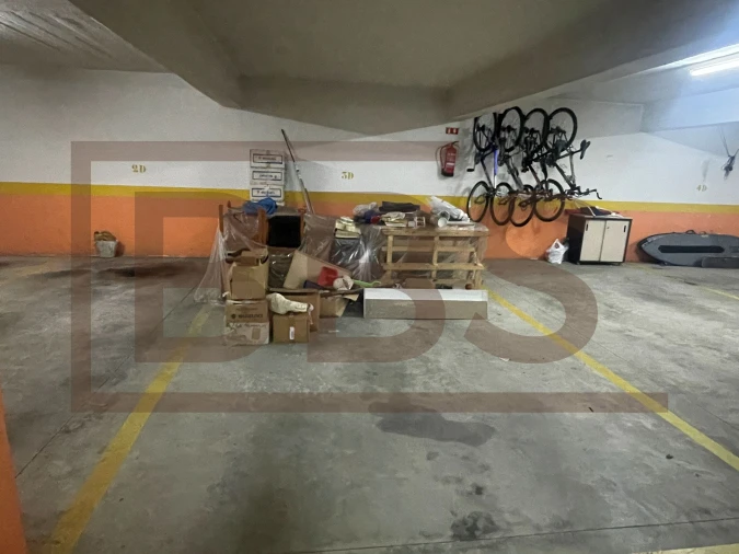 Apartamento T2 para Venda em Agualva e Mira-Sintra Foto 6