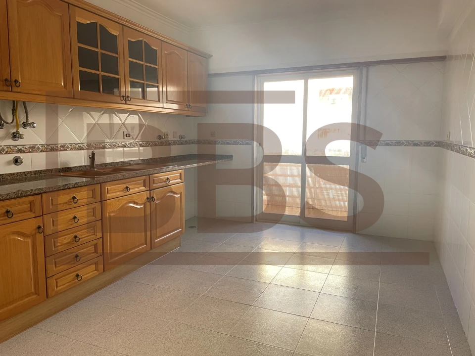 Apartamento T2 para Venda em Agualva e Mira-Sintra Foto 62