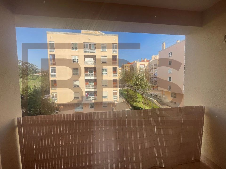 Apartamento T2 para Venda em Agualva e Mira-Sintra Foto 73