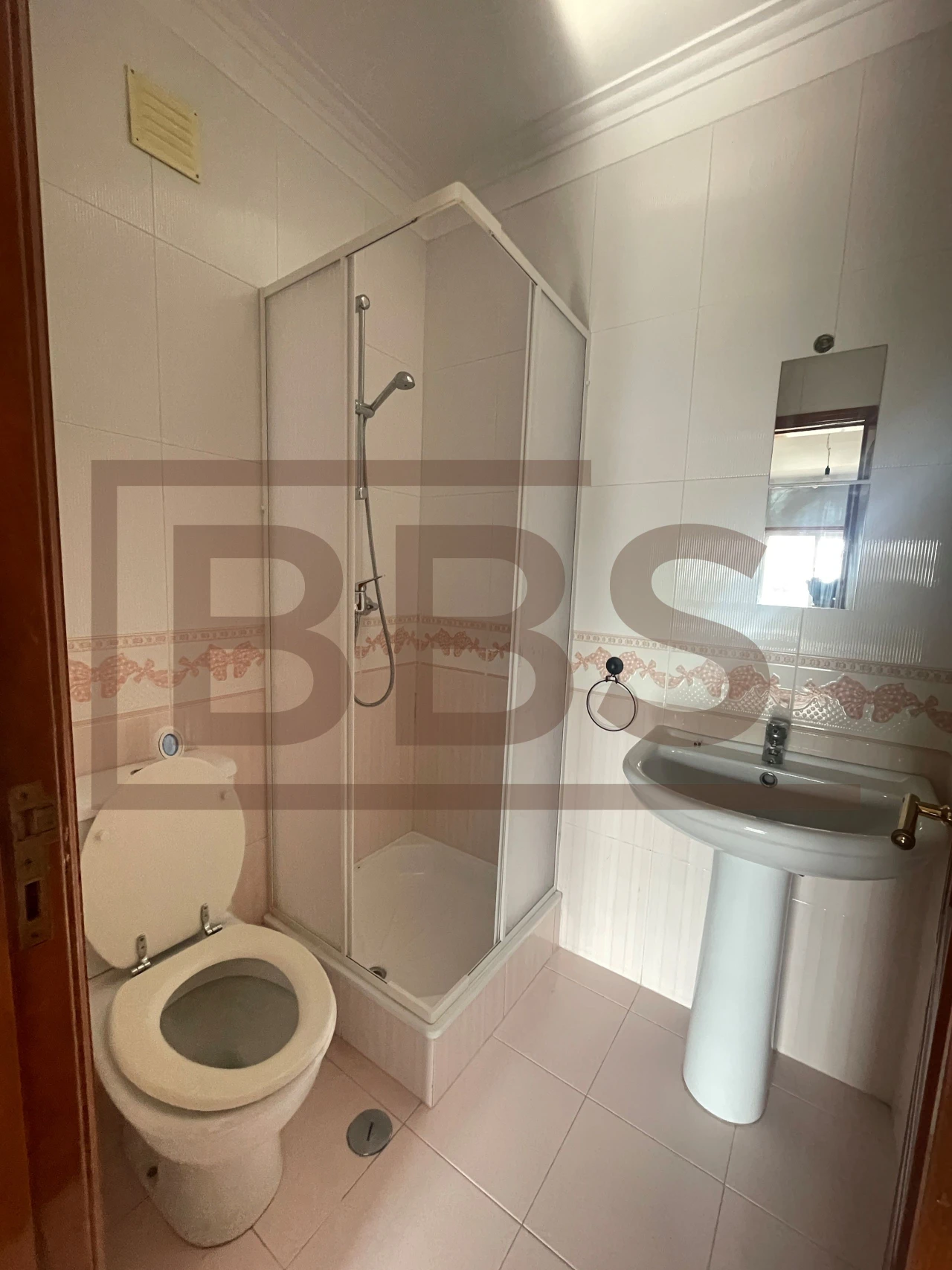Apartamento T2 para Venda em Agualva e Mira-Sintra Foto 34