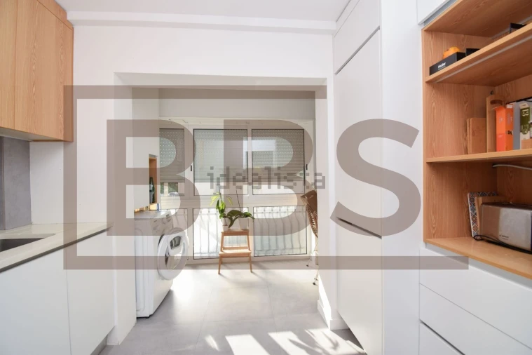 Apartamento T3 para Venda em Carcavelos e Parede Foto 25