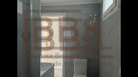Apartamento T2 para Venda em Oeiras e São Julião da Barra, Paço de Arcos e Caxias