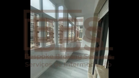 Apartamento T2 para Venda em Oeiras e São Julião da Barra, Paço de Arcos e Caxias