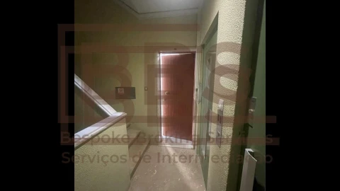 Apartamento T2 para Venda em Oeiras e São Julião da Barra, Paço de Arcos e Caxias