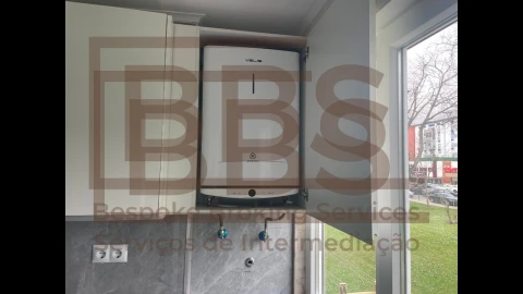 Apartamento T2 para Venda em Oeiras e São Julião da Barra, Paço de Arcos e Caxias
