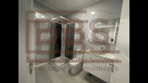Apartamento T2 para Venda em Oeiras e São Julião da Barra, Paço de Arcos e Caxias