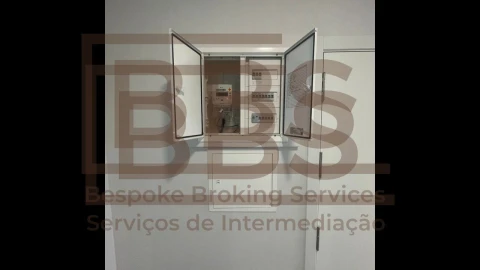 Apartamento T2 para Venda em Oeiras e São Julião da Barra, Paço de Arcos e Caxias