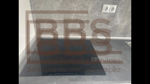 Apartamento T2 para Venda em Oeiras e São Julião da Barra, Paço de Arcos e Caxias