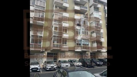 Apartamento T2 para Venda em Oeiras e São Julião da Barra, Paço de Arcos e Caxias