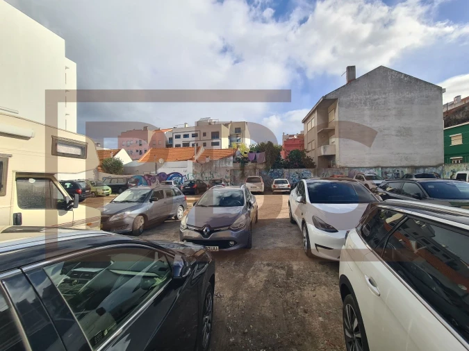 Prédio para Venda em Barreiro e Lavradio Foto 4