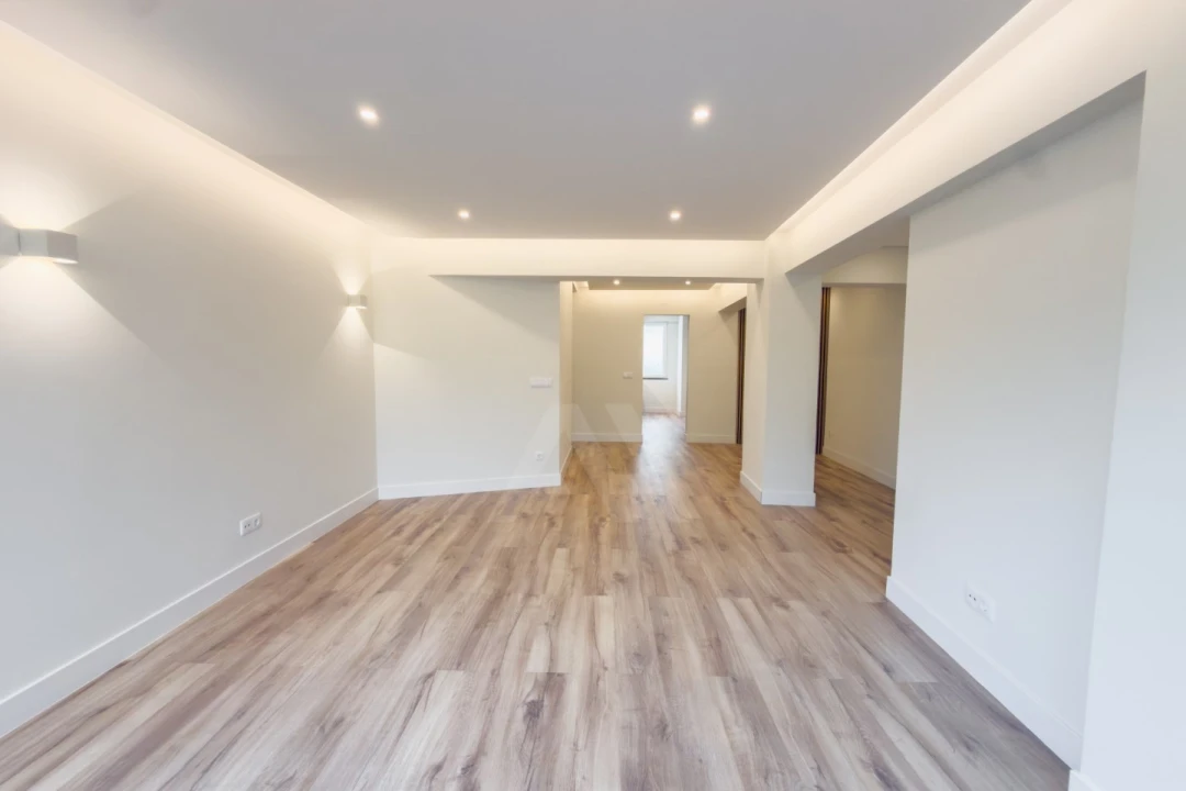 Apartamento T2 para Venda em Cascais e Estoril Foto 2