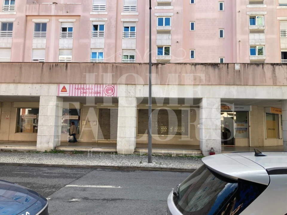 Loja para Arrendamento em Carnide Foto 5
