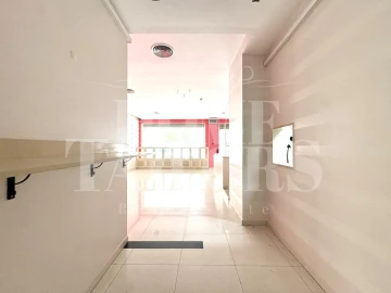 Loja para Arrendamento em Carnide