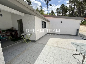 Quinta T5 para Venda em Santa Marinha e São Martinho
