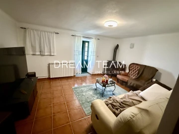 Quinta T5 para Venda em Santa Marinha e São Martinho