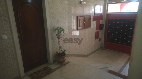 Apartamento T2 para Venda em Algueirão-Mem Martins