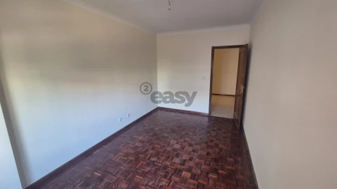 Apartamento T2 para Venda em Algueirão-Mem Martins