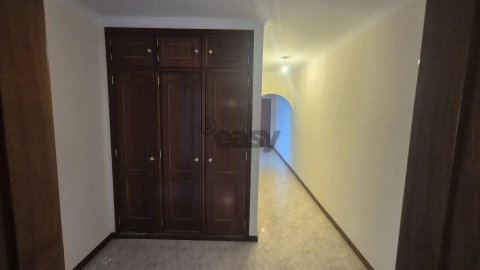 Apartamento T2 para Venda em Algueirão-Mem Martins