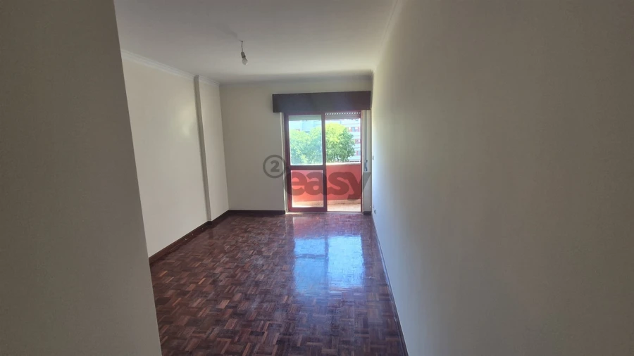 Apartamento T2 para Venda em Algueirão-Mem Martins Foto 10