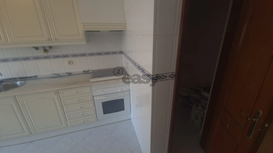 Apartamento T2 para Venda em Algueirão-Mem Martins Foto 24