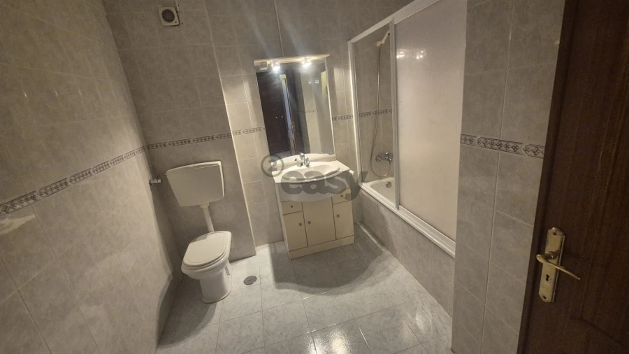 Apartamento T2 para Venda em Algueirão-Mem Martins Foto 18