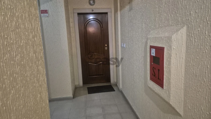 Apartamento T2 para Venda em Algueirão-Mem Martins Foto 26