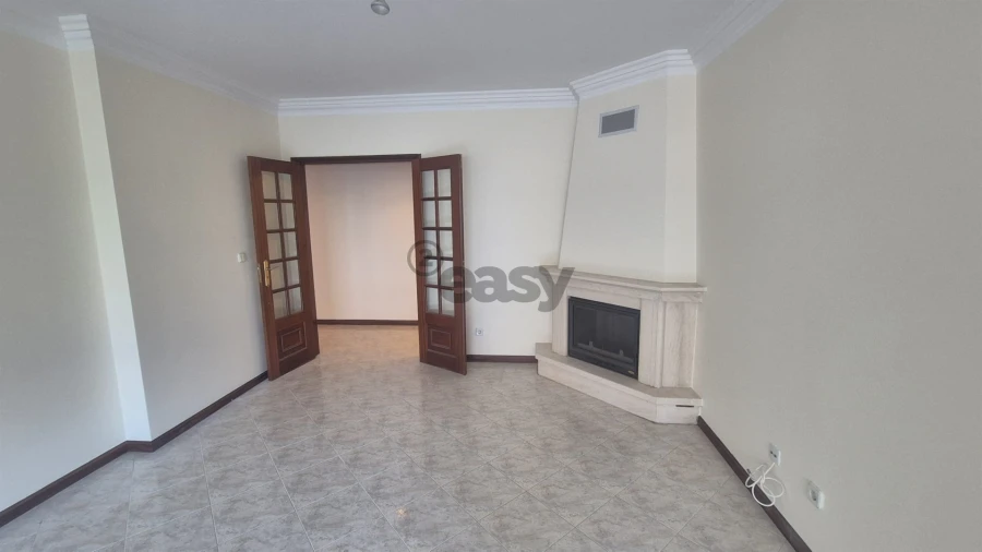 Apartamento T2 para Venda em Algueirão-Mem Martins Foto 5
