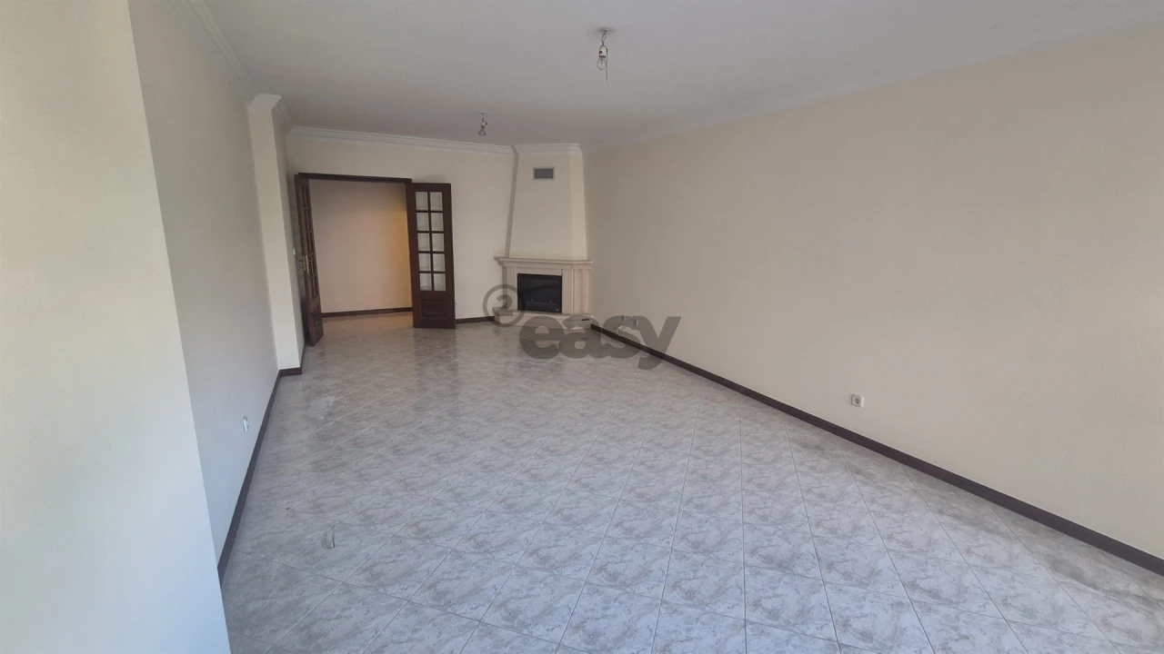 Apartamento T2 para Venda em Algueirão-Mem Martins Foto 20