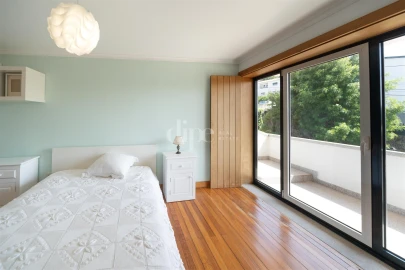 Apartamento T4 para Venda em Selho (São Cristovão)