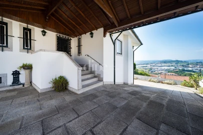 Apartamento T4 para Venda em Selho (São Cristovão)