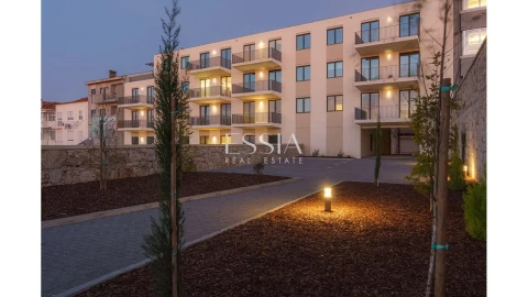 Apartamento T2 para Arrendamento em Cedofeita, Santo Ildefonso, Sé, Miragaia, São Nicolau e Vitória