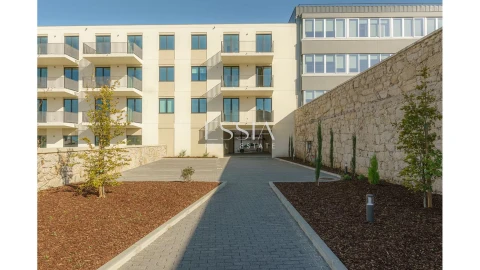 Apartamento T2 para Arrendamento em Cedofeita, Santo Ildefonso, Sé, Miragaia, São Nicolau e Vitória