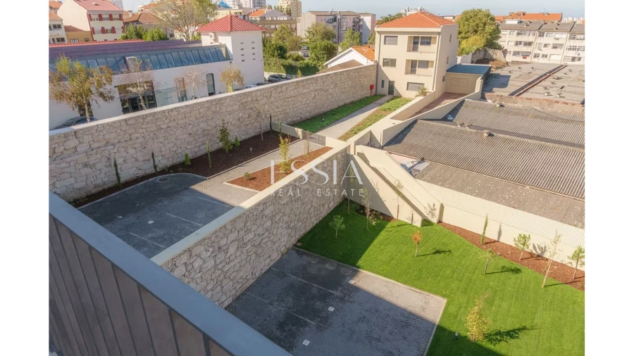 Apartamento T2 para Arrendamento em Cedofeita, Santo Ildefonso, Sé, Miragaia, São Nicolau e Vitória Foto 15