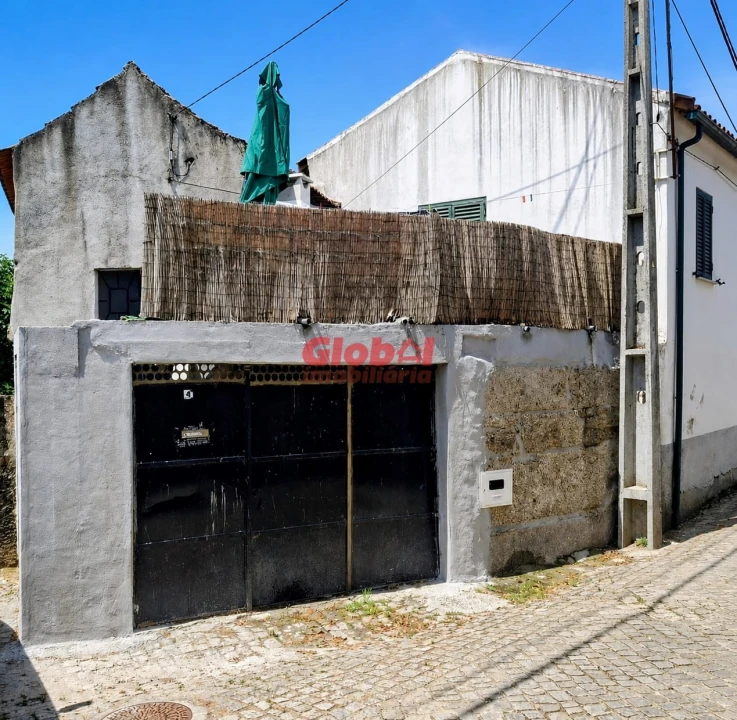 Moradia T3 para Venda em Abrunhosa-A-Velha Foto 1