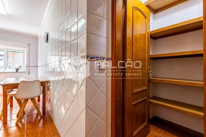 Apartamento T3 para Venda em Marvila, Ribeira Santarém, São Salvador, São Nicolau