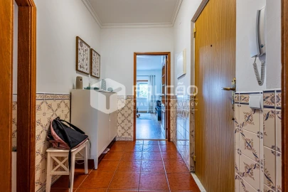 Apartamento T3 para Venda em Marvila, Ribeira Santarém, São Salvador, São Nicolau