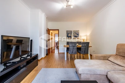 Apartamento T3 para Venda em Marvila, Ribeira Santarém, São Salvador, São Nicolau
