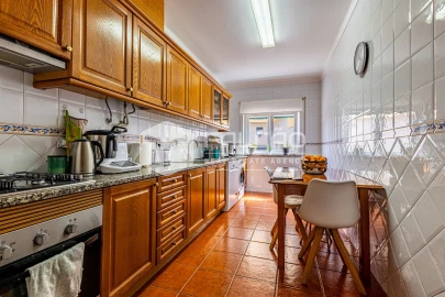 Apartamento T3 para Venda em Marvila, Ribeira Santarém, São Salvador, São Nicolau