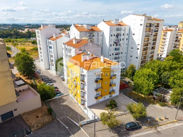 Apartamento T3 para Venda em Marvila, Ribeira Santarém, São Salvador, São Nicolau