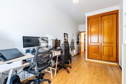 Apartamento T3 para Venda em Marvila, Ribeira Santarém, São Salvador, São Nicolau