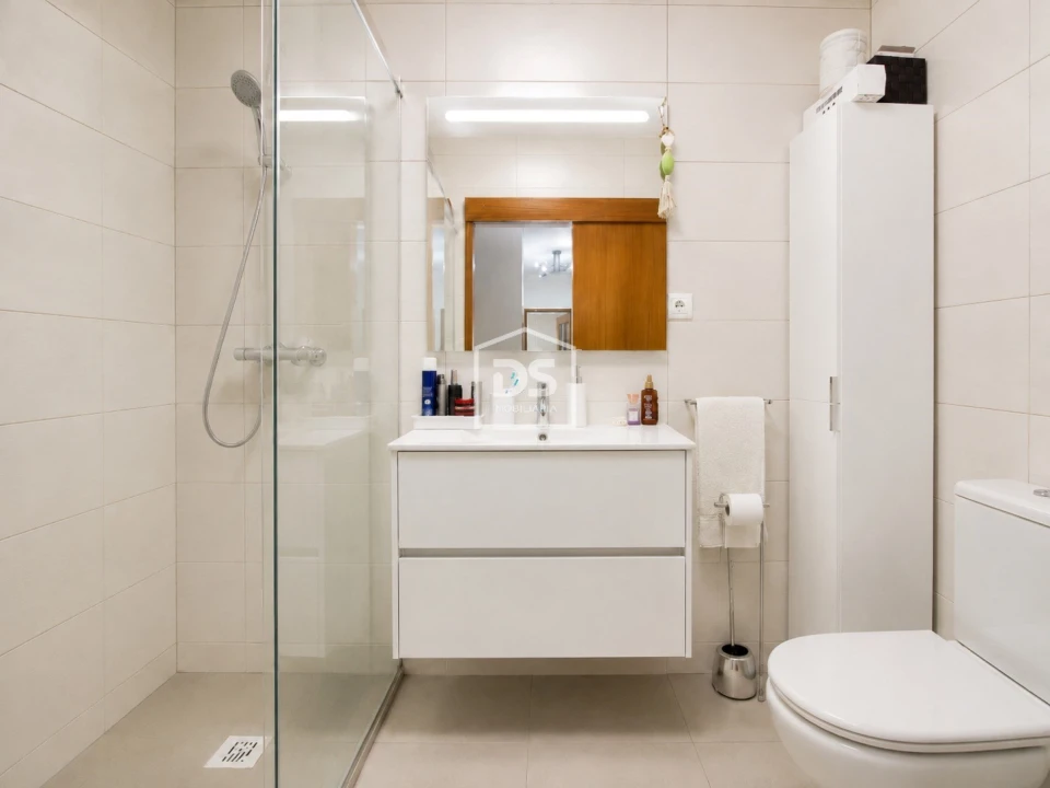 Apartamento T1 para Venda em Mafamude e Vilar do Paraíso Foto 14