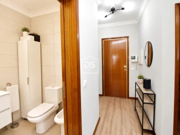 Apartamento T1 para Venda em Mafamude e Vilar do Paraíso