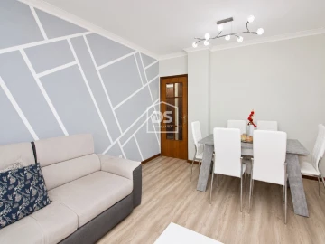 Apartamento T1 para Venda em Mafamude e Vilar do Paraíso