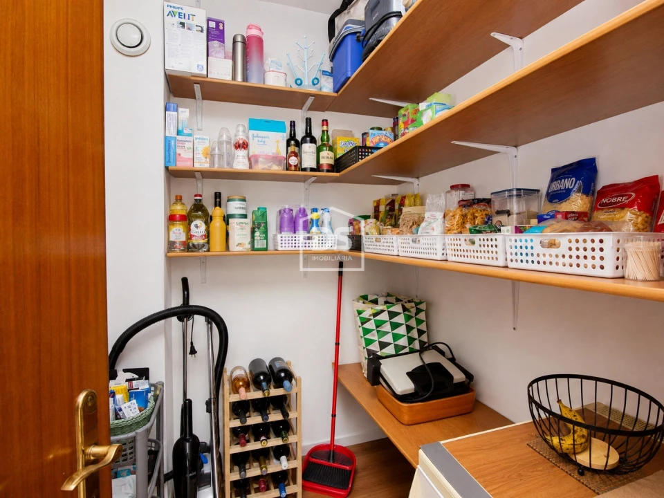 Apartamento T1 para Venda em Mafamude e Vilar do Paraíso Foto 11