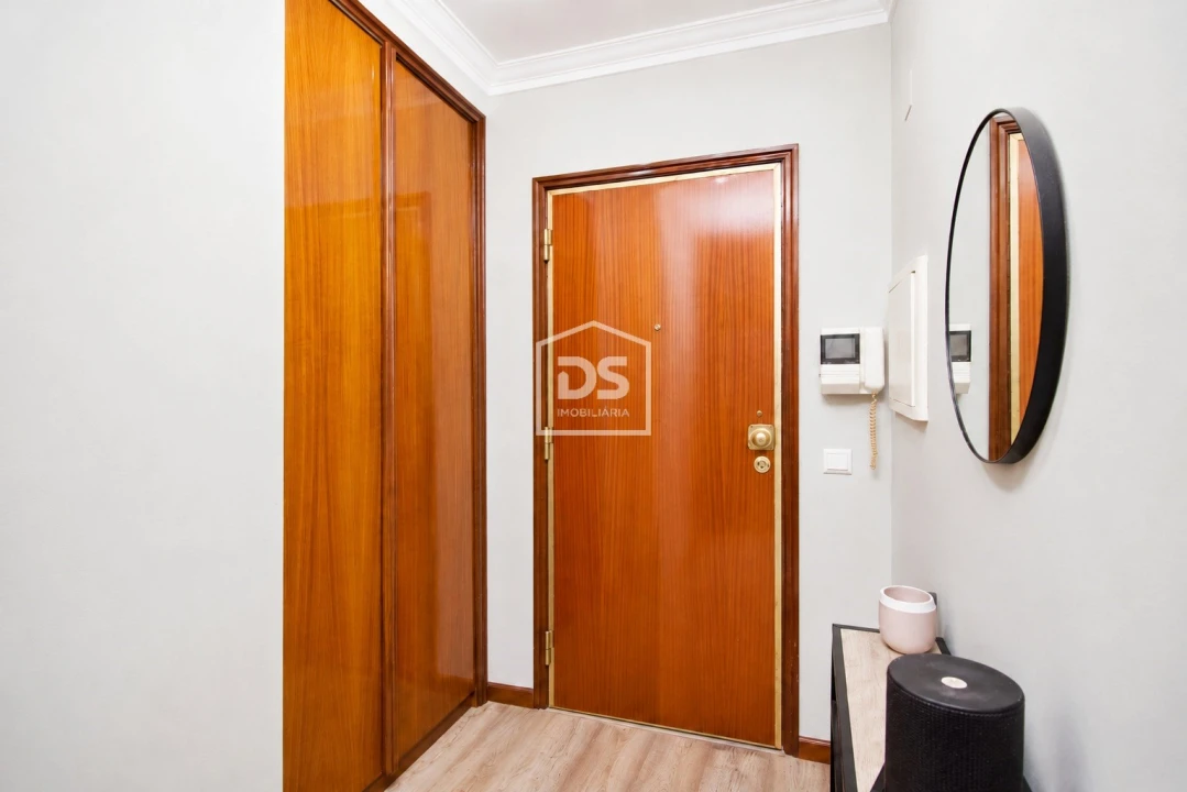 Apartamento T1 para Venda em Mafamude e Vilar do Paraíso Foto 21