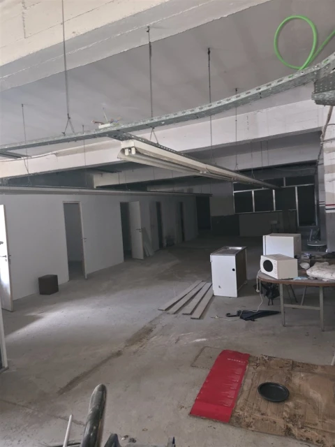 Armazém para Venda em Rio Mau