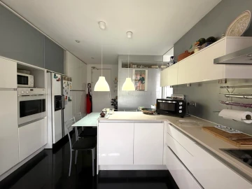 Apartamento T4 para Venda em Aldoar, Foz do Douro e Nevogilde