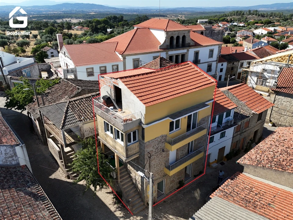 Moradia T6 para Venda em Aldeia de Santa Margarida Foto 1