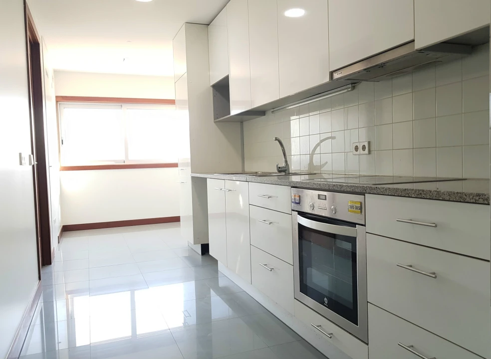 Apartamento T2 para Arrendamento em São Vicente (Braga) Foto 4