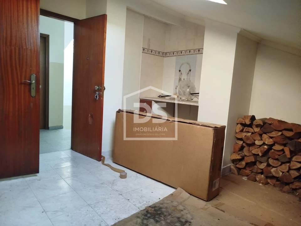Apartamento T3 para Venda em Currelos, Papízios e Sobral Foto 16